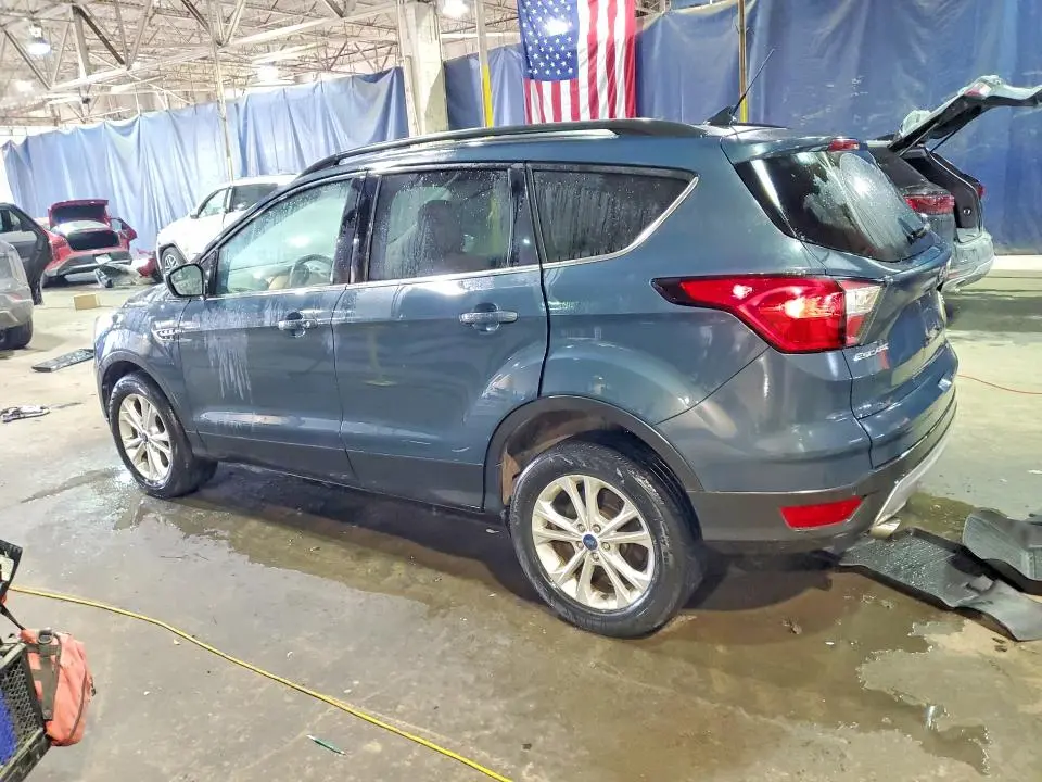 2019 FORD ESCAPE SEL  