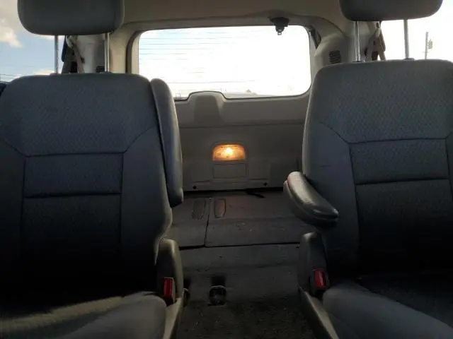 2010 CHRYSLER TOWN & COUNTRY TOURING  