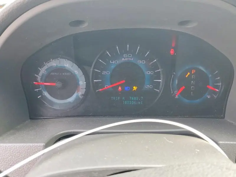 2010 FORD FUSION S  