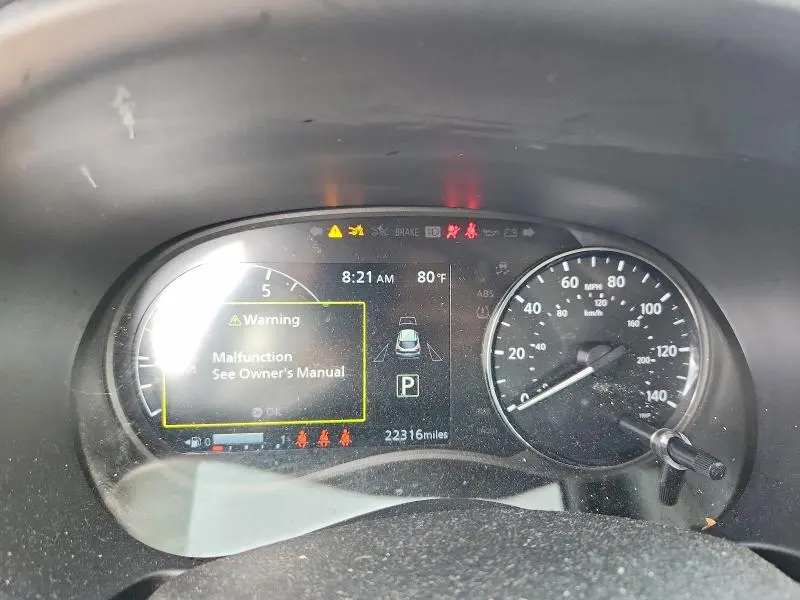 2024 NISSAN KICKS SV  
