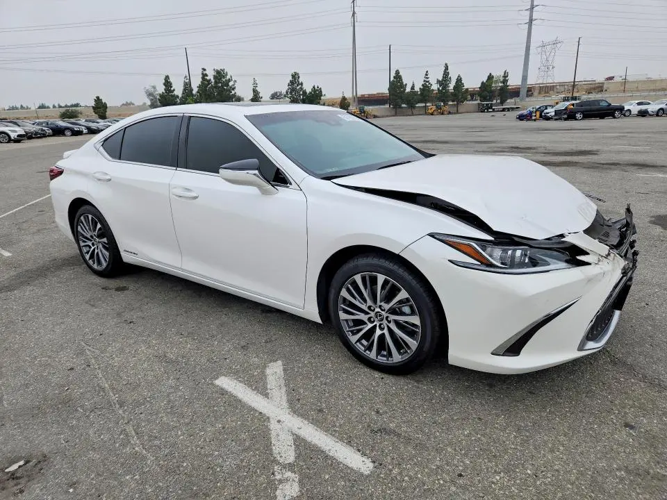 2021 LEXUS ES 300H  