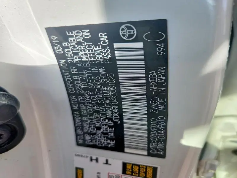 2019 TOYOTA PRIUS LE  