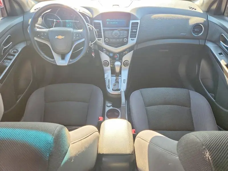2013 CHEVROLET CRUZE LT  