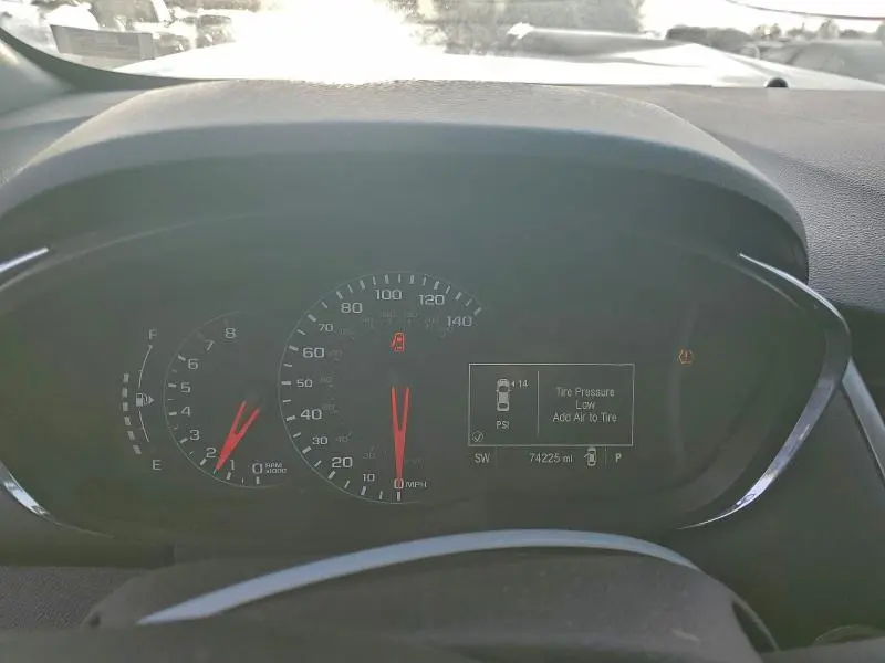 2017 CHEVROLET TRAX 1LT  