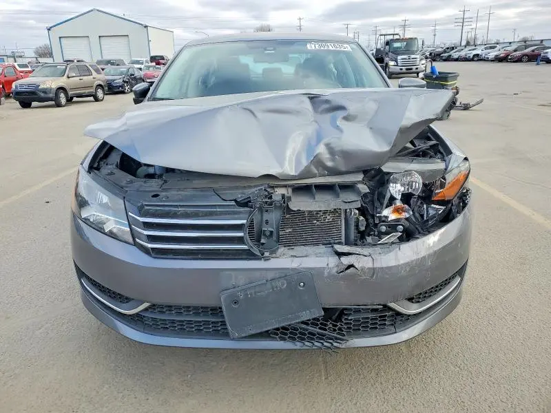 2014 VOLKSWAGEN PASSAT SE  