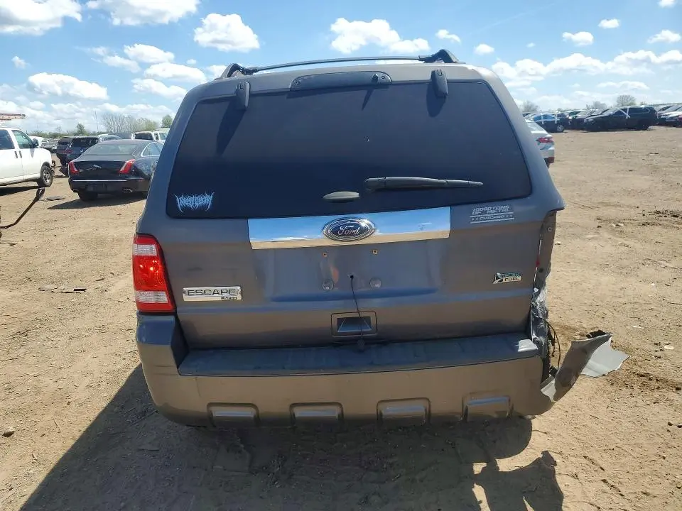2011 FORD ESCAPE LIMITED  