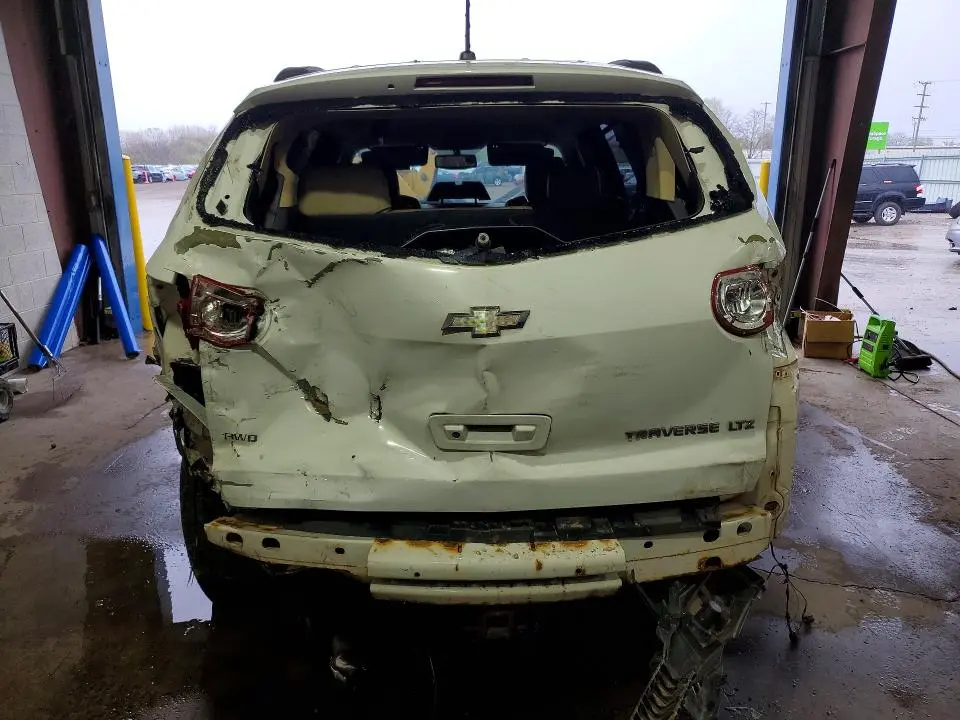 2010 CHEVROLET TRAVERSE LTZ  
