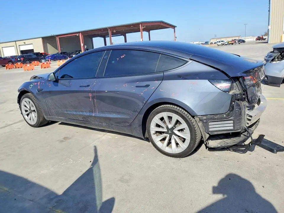 2021 TESLA MODEL 3   