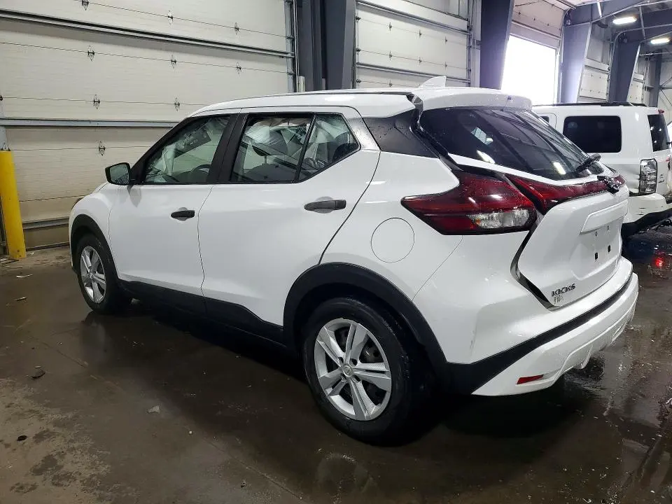 2021 NISSAN KICKS S  