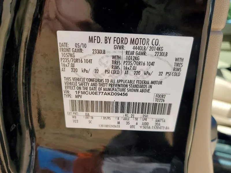 2010 FORD ESCAPE LIMITED  