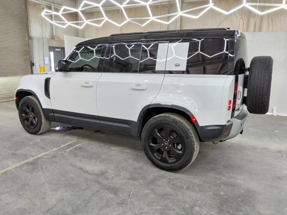 2020 LAND ROVER DEFENDER 110 HSE  