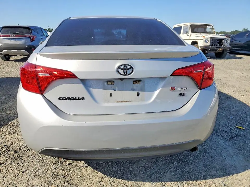 2017 TOYOTA COROLLA SE  
