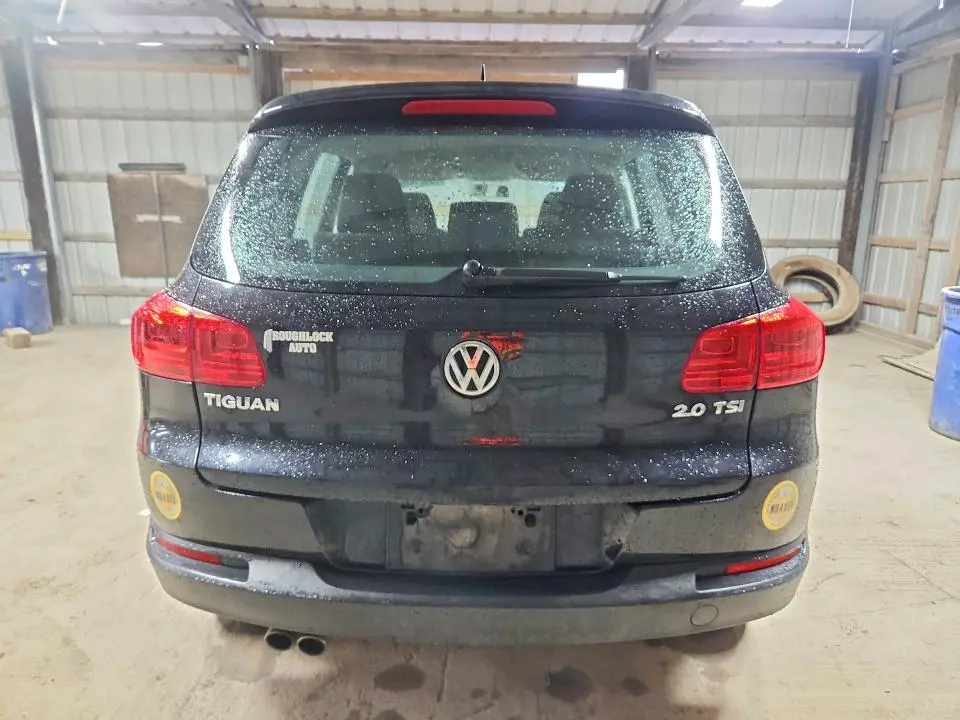 2014 VOLKSWAGEN TIGUAN S  