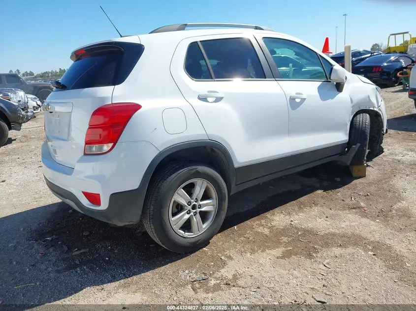 2021 CHEVROLET TRAX AWD LT