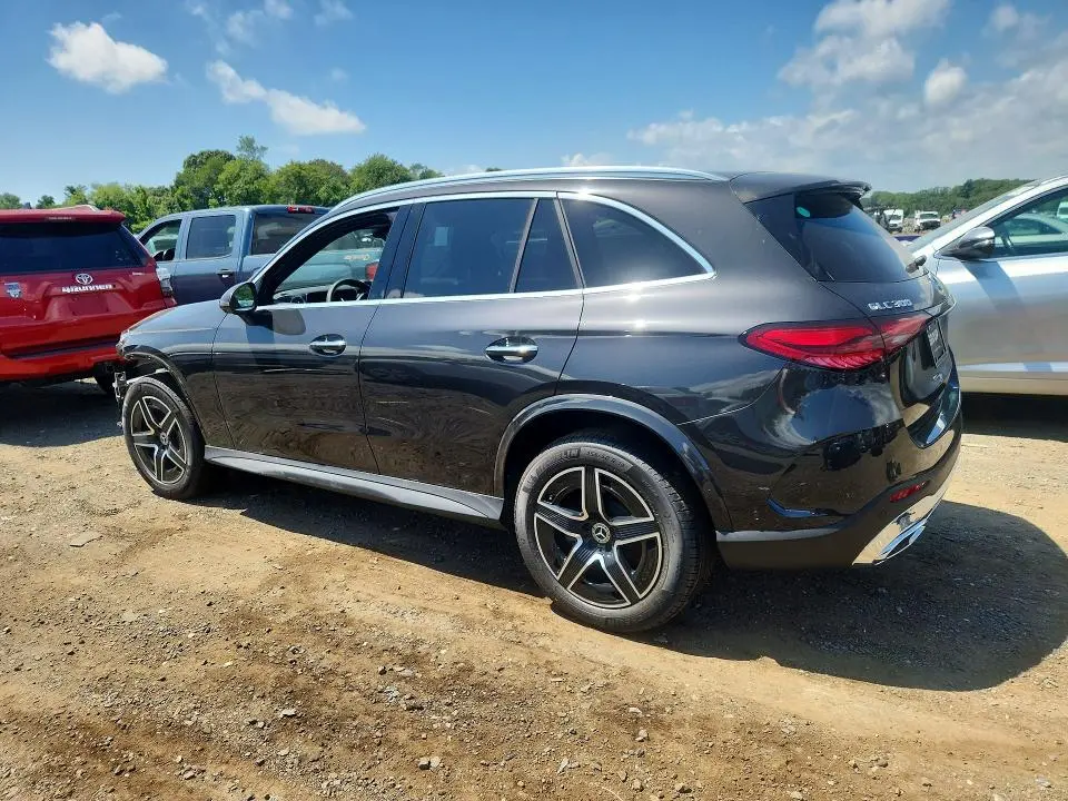 2026 MERCEDES-BENZ GLC 300 4MATIC  