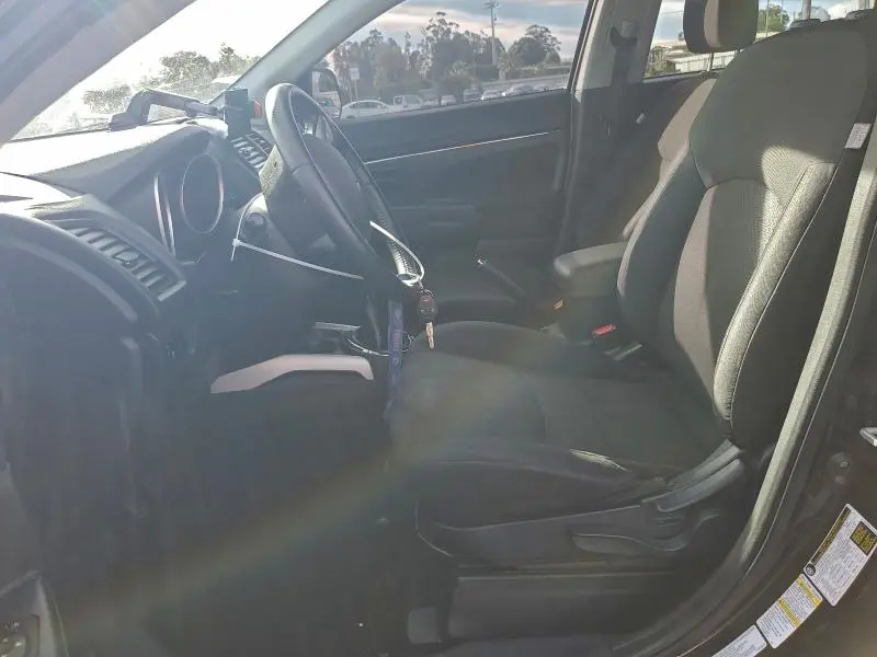 2014 MITSUBISHI OUTLANDER SPORT ES  