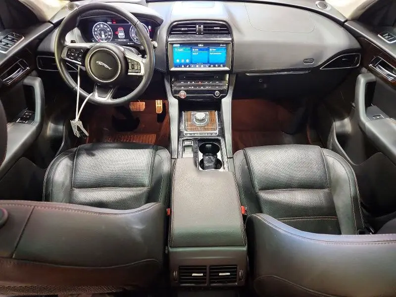 2019 JAGUAR F-PACE PRESTIGE  