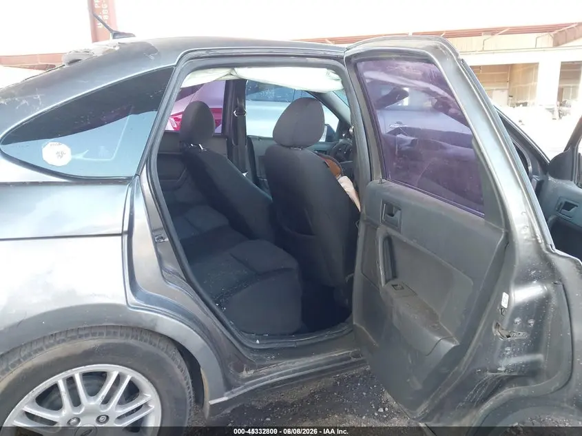 2010 FORD FOCUS SE