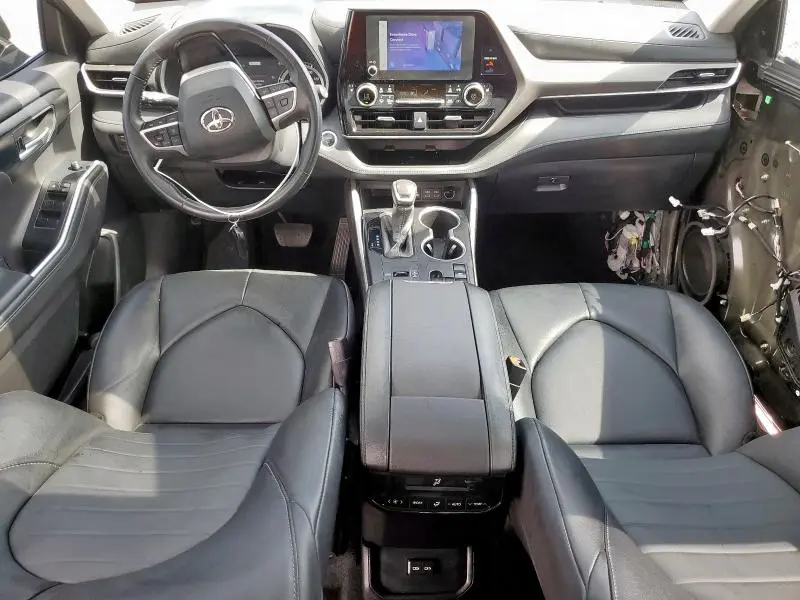 2024 TOYOTA HIGHLANDER HYBRID XLE  