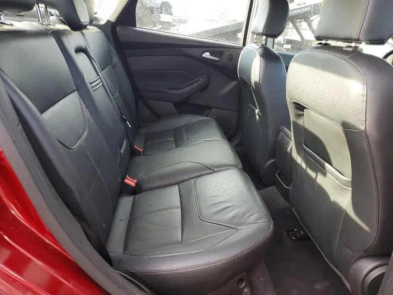 2016 FORD FOCUS TITANIUM  