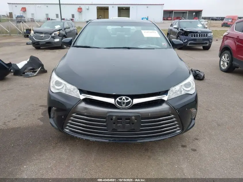 2015 TOYOTA CAMRY XLE