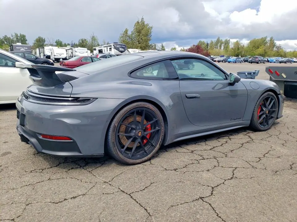 2025 PORSCHE 911 CARRERA GTS  