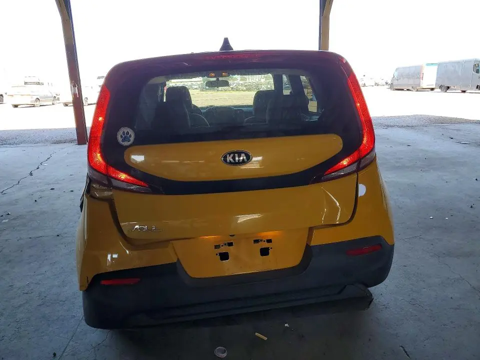 2020 KIA SOUL LX  