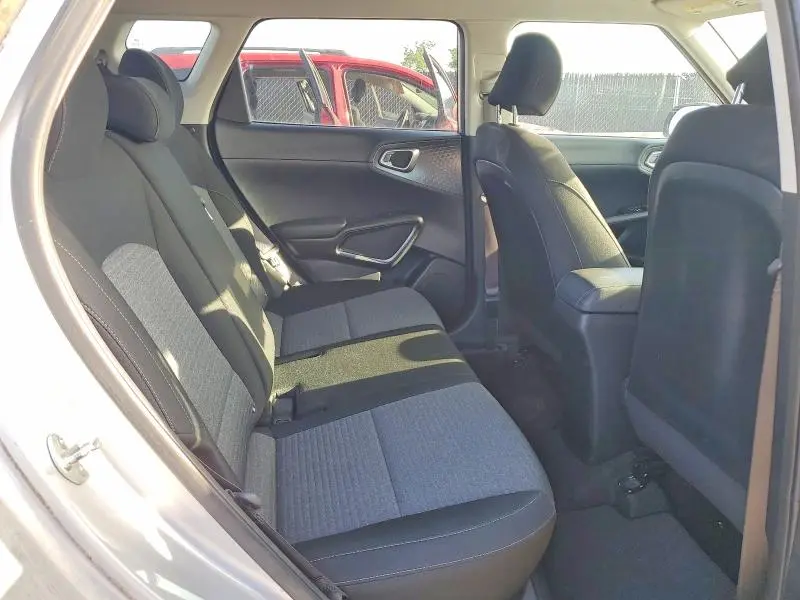 2021 KIA SOUL S  
