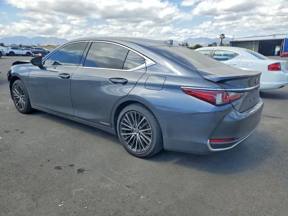 2022 LEXUS ES 300H BASE  