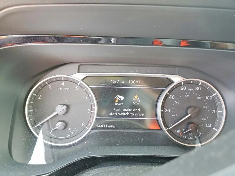 2023 NISSAN PATHFINDER SV  