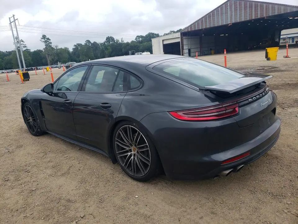 2017 PORSCHE PANAMERA 4S  