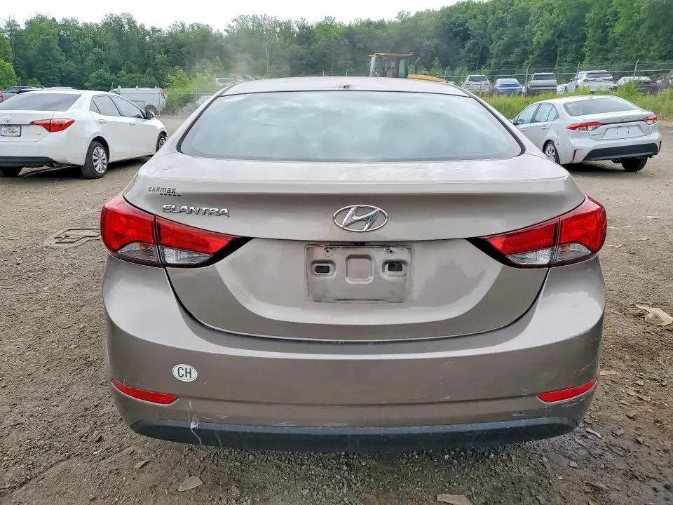 2015 HYUNDAI ELANTRA SE  