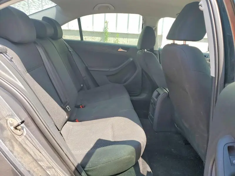 2013 VOLKSWAGEN JETTA BASE  