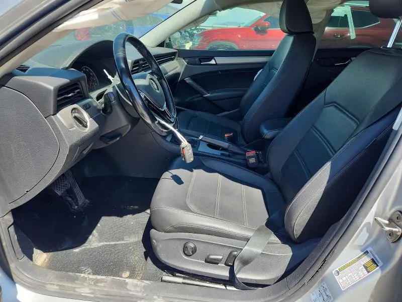 2020 VOLKSWAGEN PASSAT SE  
