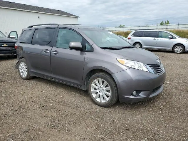 2016 TOYOTA SIENNA XLE  