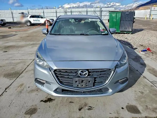 2018 MAZDA 3 TOURING  