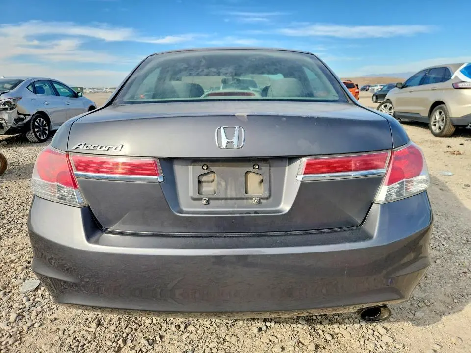 2012 HONDA ACCORD LX  