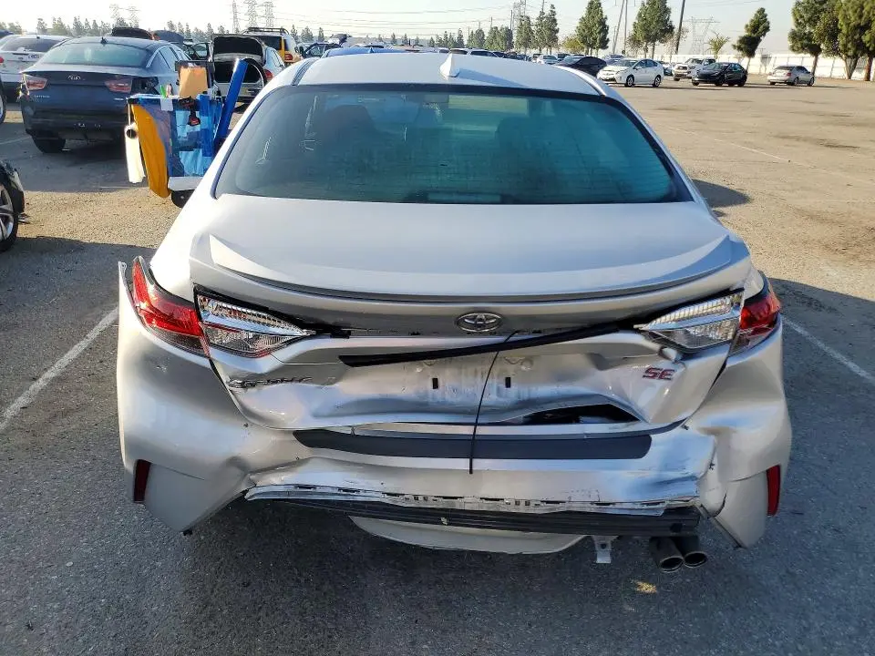 2020 TOYOTA COROLLA SE  