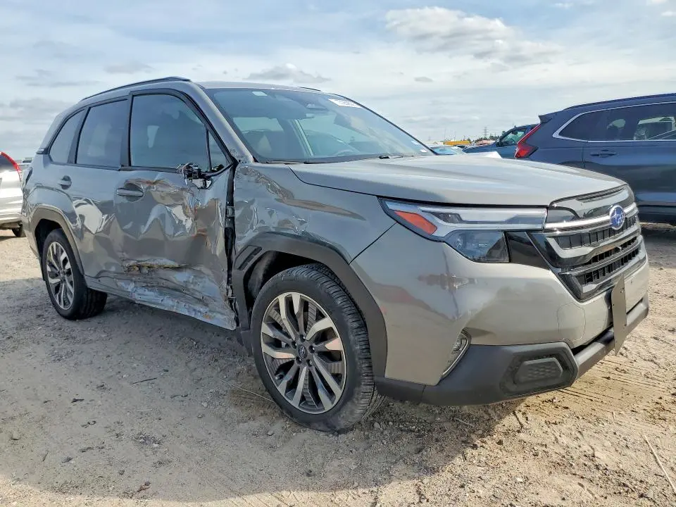 2025 SUBARU FORESTER TOURING  