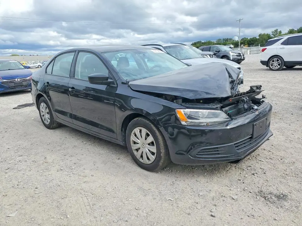 2013 VOLKSWAGEN JETTA BASE  