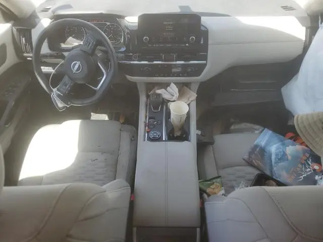 2024 NISSAN PATHFINDER SV  