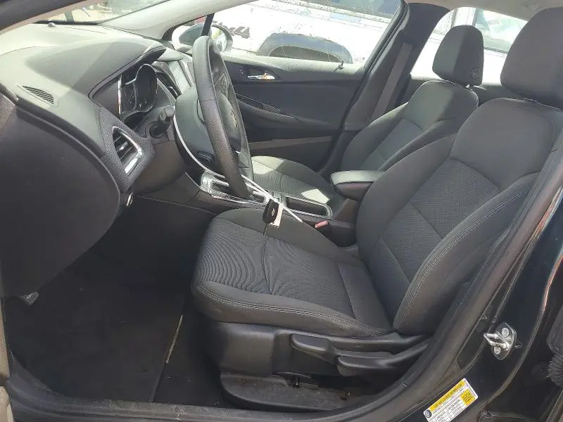 2017 CHEVROLET CRUZE LT  