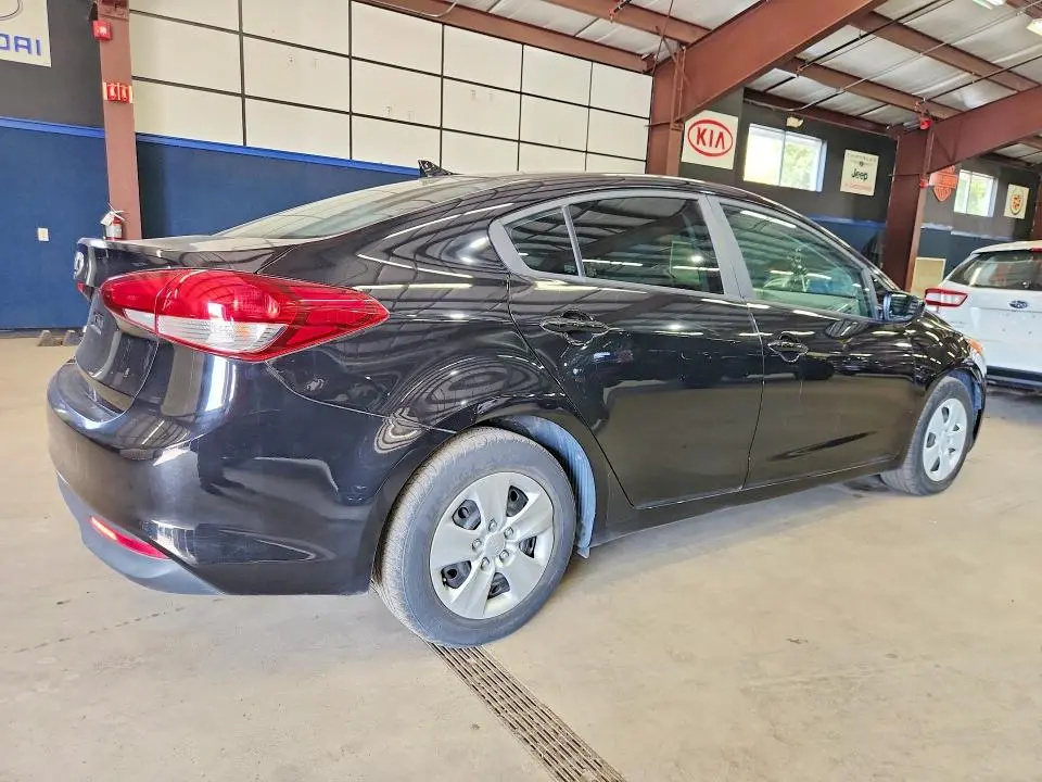 2018 KIA FORTE LX  