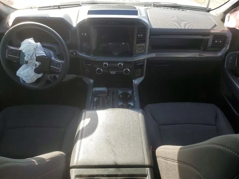 2025 FORD F150 XLT  