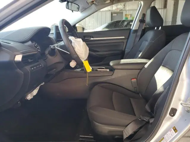 2023 NISSAN ALTIMA SV  