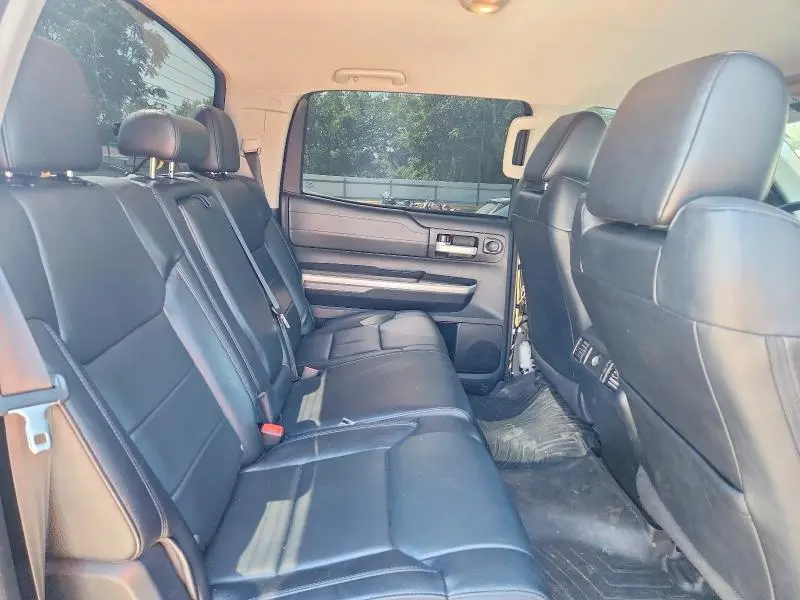 2017 TOYOTA TUNDRA CREWMAX LIMITED  
