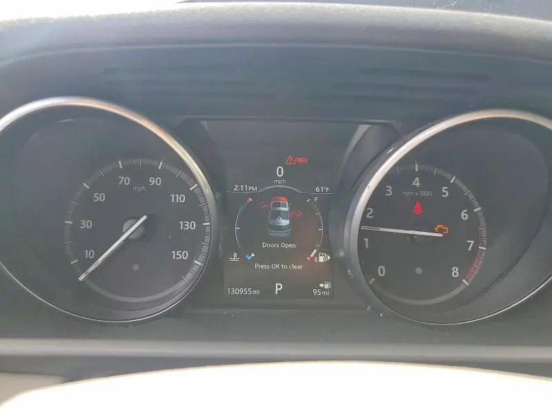 2017 LAND ROVER DISCOVERY SE  