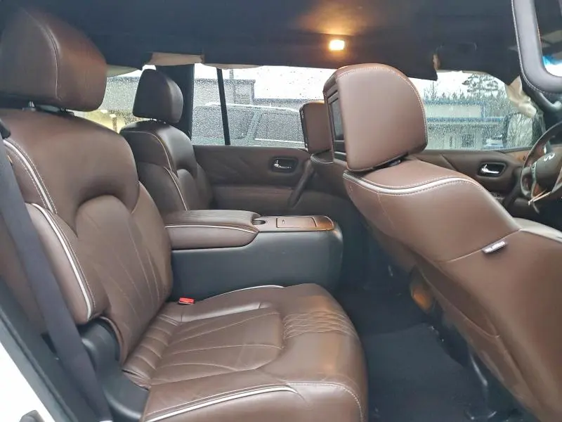 2016 INFINITI QX80   