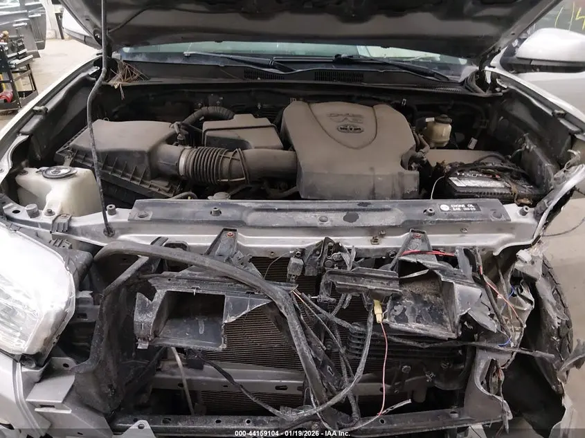 2016 TOYOTA TACOMA SR V6