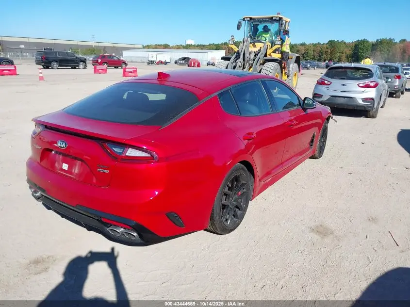 2018 KIA STINGER GT2